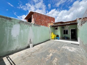 house em Rua Miracel, Siqueira - Fortaleza - CE