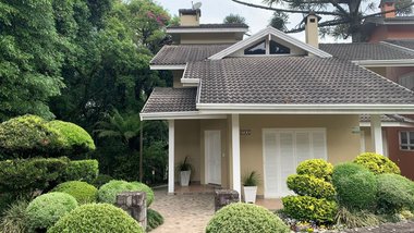house em Rua Bruno Ernesto Riegel, Planalto - Gramado - RS