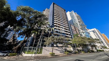 apartment em Rua Carneiro Lobo, Água Verde - Curitiba - PR