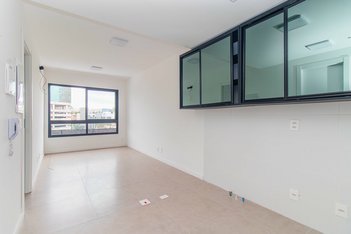 apartment em Rua Professor Freitas e Castro, Azenha - Porto Alegre - RS