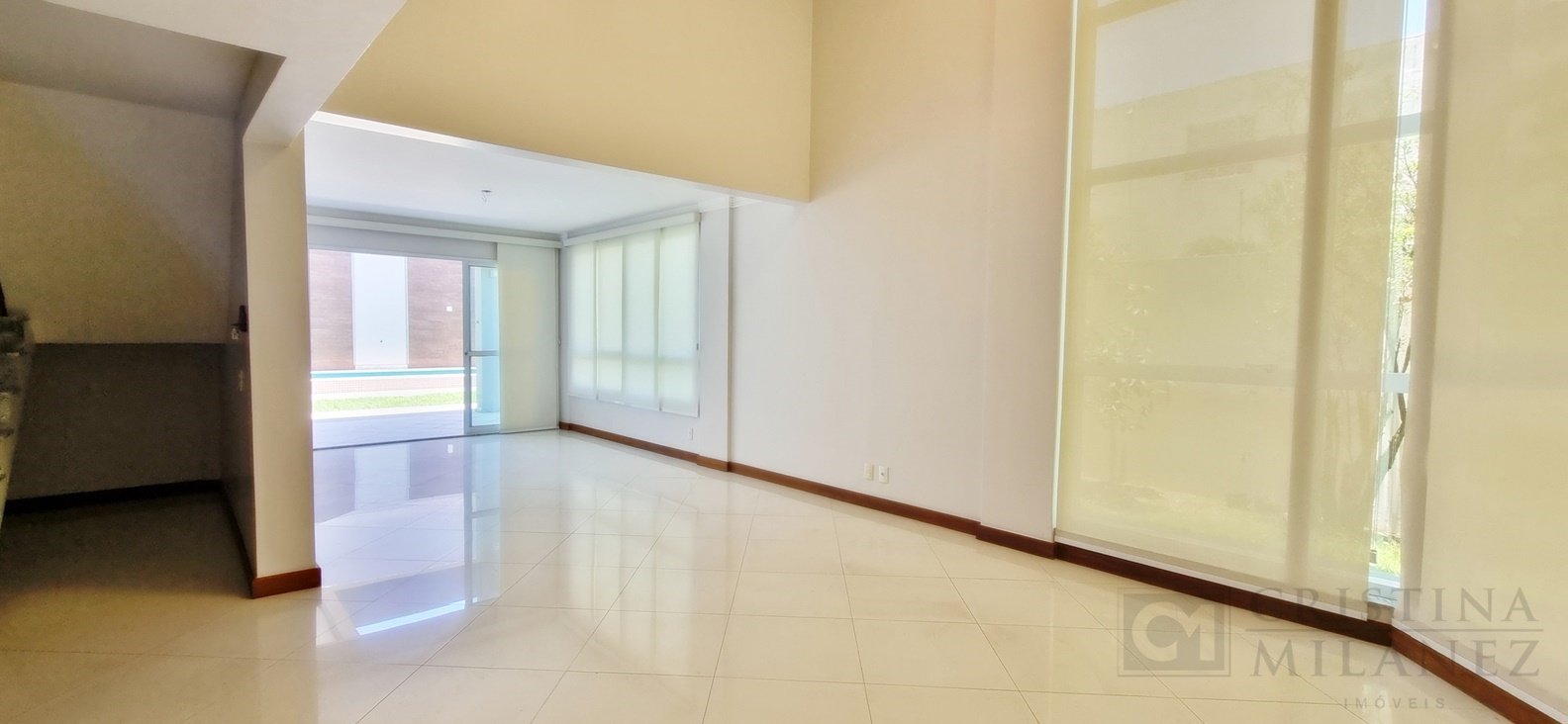 02 Sala (outro angulo)