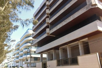 apartment em Rua João Antônio da Rocha, Braga - Cabo Frio - RJ
