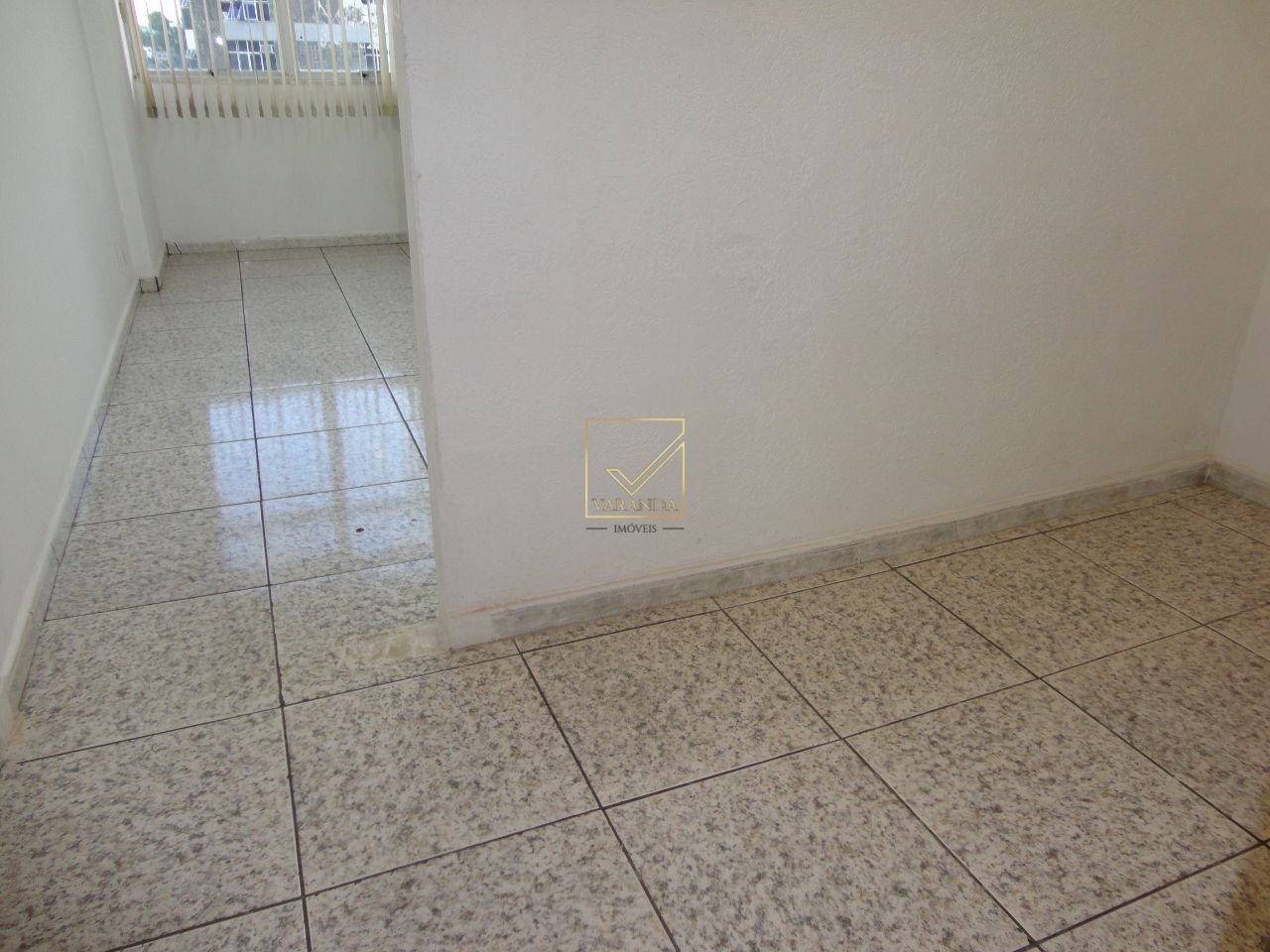 Procurando sala para alugar na região hospitalar temos excelente oportunidade e opção no bairro Santa Efigênia