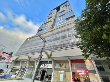 office em Avenida Marcolino Martins Cabral, Centro - Tubarão - SC