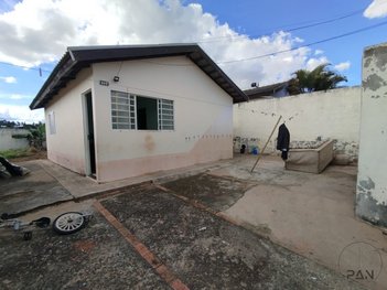 house em Rua Batista Pesavento, Jardim América (Rubião Junior) - Botucatu - SP