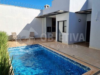 house em Rua Santa Fé, Novo Mundo - Uberlândia - MG