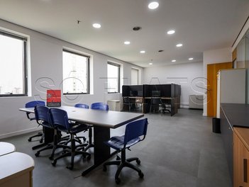 commercial_building em Rua Alcides Ricardini Neves, Cidade Monções - São Paulo - SP