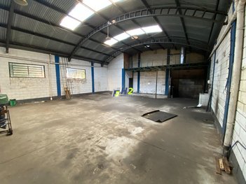 industrial em Edson Rodrigues Pitta, Vila Rocha - Bauru - SP