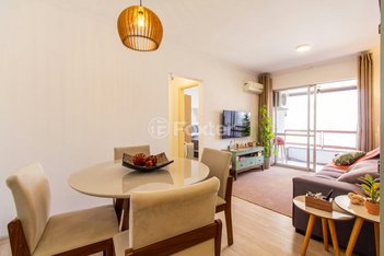 apartment em Rua General Bento Martins, Centro Histórico - Porto Alegre - RS
