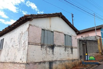 house em Rua Henriqueta Rafael Menezes, Nepomuceno - Nepomuceno - MG