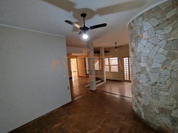 house em Rua Governador Pedro de Toledo, Bairro das Bandeiras - Araçatuba - SP