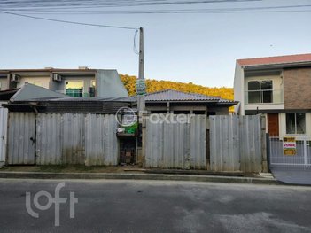 house em Rua Araucária, Potecas - São José - SC