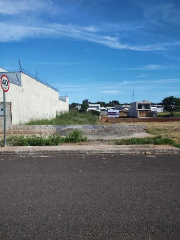 commercial_land_lot em Rua Pioneiro Izidoro Pereira da Fonseca, Bom Jardim - Maringá - PR