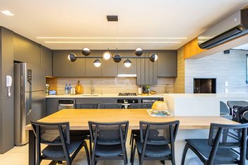 apartment em Rua Professor Guido Straube, Vila Izabel - Curitiba - PR