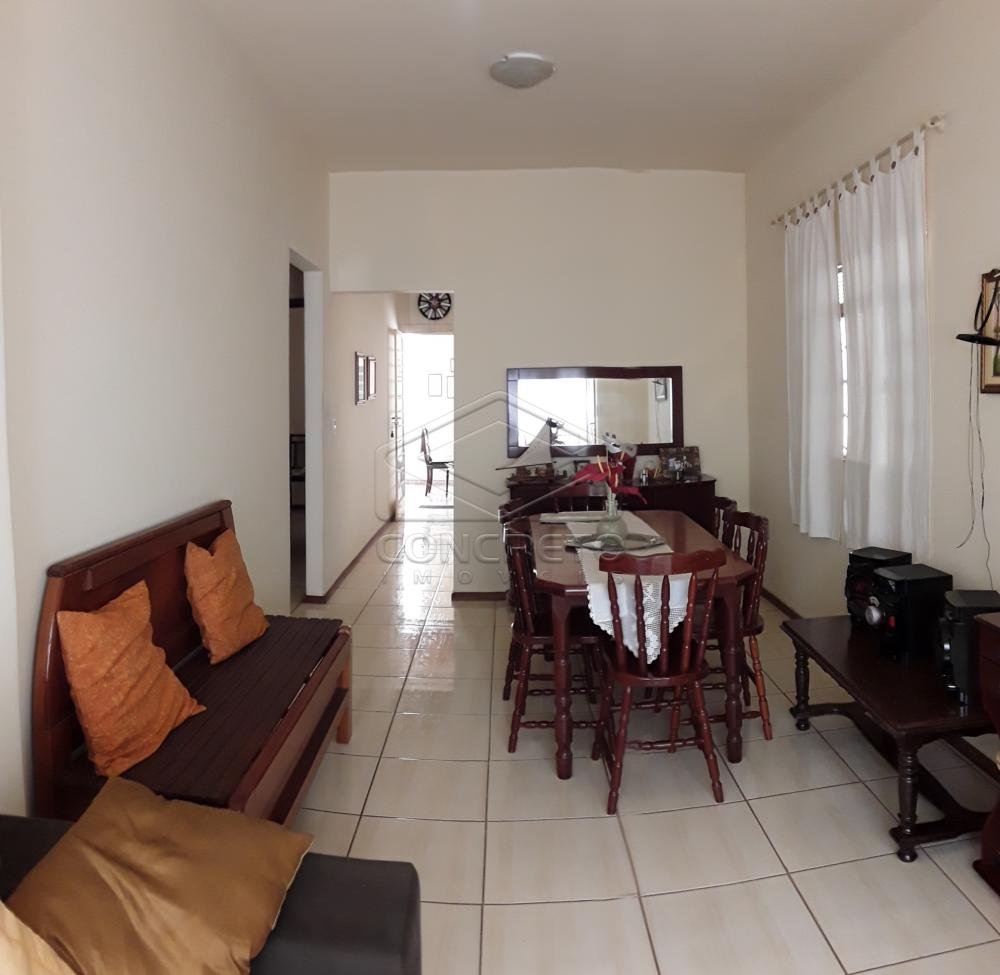 Sala de estar e jantar vista da porta de entrada