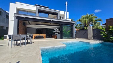house em Avenida dos Búzios, Jurerê Internacional - Florianópolis - SC