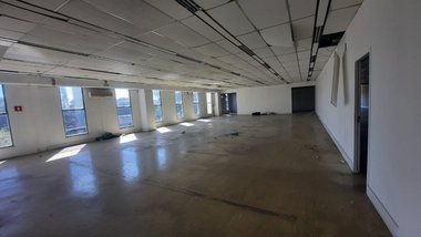 industrial em Rua Canal de Suez, Jardim Regina Alice - Barueri - SP