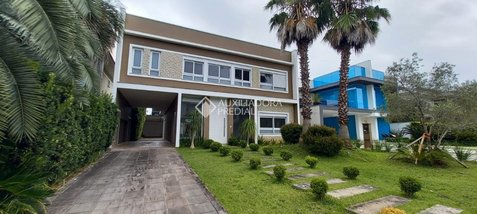 house em Avenida Frederico A Ritter, Distrito Industrial - Cachoeirinha - RS