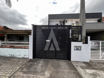 house em Rua Rocha Pombo, Iririú - Joinville - SC