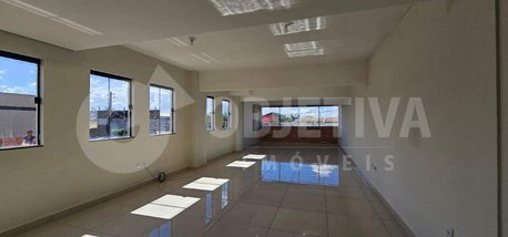 office em Avenida Dom Pedro II, Alto Umuarama - Uberlândia - MG