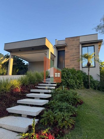 house em Rua Olívio Laerte do Amaral, Condomínio Jardim Flamboyan - Bragança Paulista - SP