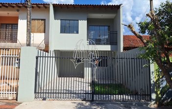 house em Rua Inocência Antunes das Neves, Pacaembu - Londrina - PR