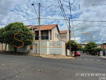 house em Avenida Duque de Caxias, Centro - Lins - SP