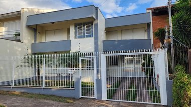 house em Rua Vicente Rovea, Cinqüentenário - Caxias do Sul - RS