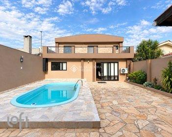 house em Rua Gonçalves Ledo, Jardim Botânico - Porto Alegre - RS