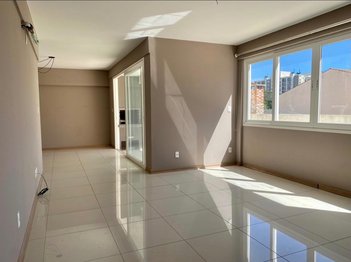 apartment em Rua Miguel Tarnac da Rocha, Centro - Pelotas - RS