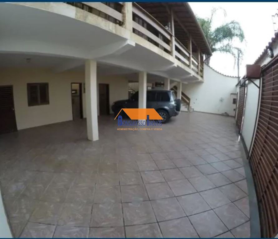 Casa com 4 quartos — Castelo, Belo Horizonte