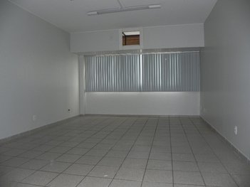 office em AOS 2/8, Área Octogonal - Brasília - DF