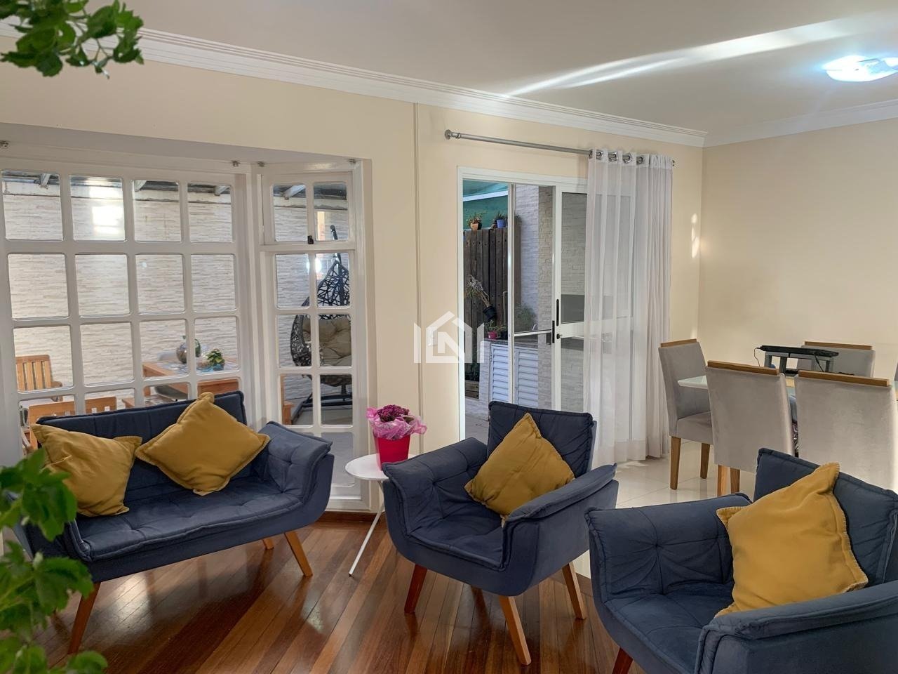 casa a venda no condominio villaggio da granja - sala