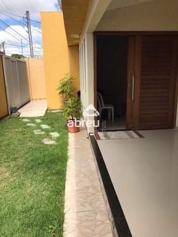 house em Rua Júlio Ribeiro, Candelária - Natal - RN
