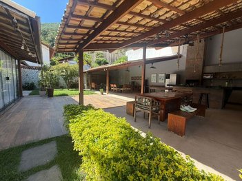 house em Rua Matias Sandri, Itacoatiara - Niterói - RJ
