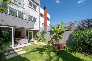 apartment em Rua Monte Alverne, Chácara das Pedras - Porto Alegre - RS