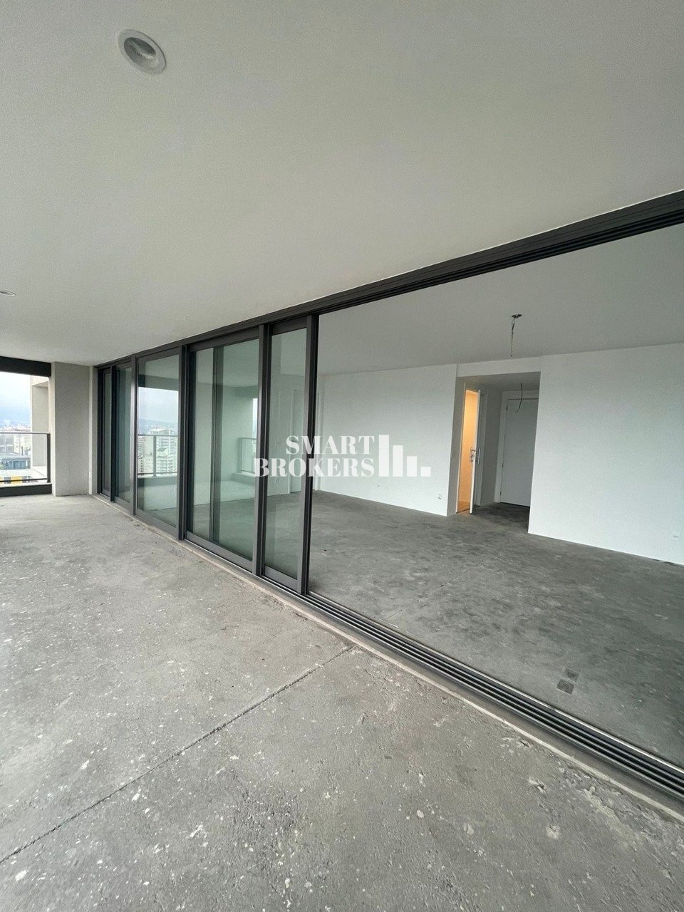 Apartamento à venda, 275 metros quadrados, 4 quartos (4 suítes) - 4 vagas de garagem - Vila Madalena