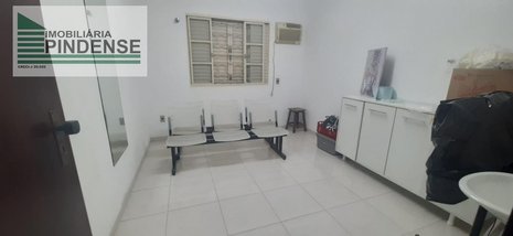 office em Rua Oswaldo Cruz, Parque São Benedito - Pindamonhangaba - SP