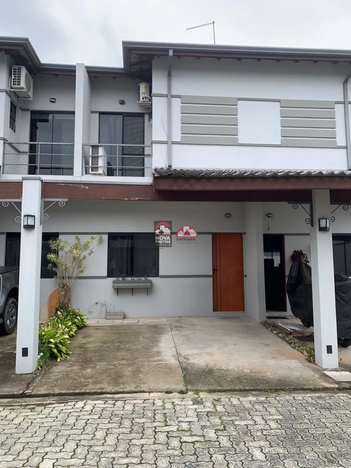 house em Rua Francisco Afonso Cabrillana, Jardim Altos de Santana II - Jacareí - SP