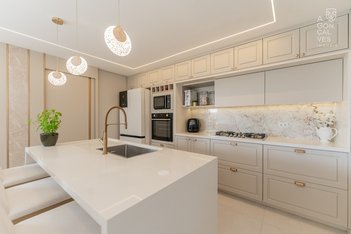 apartment em Rua Professora Ana de Oliveira Viana, Portão - Curitiba - PR