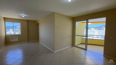 apartment em Rua Francisco Goulart, Trindade - Florianópolis - SC