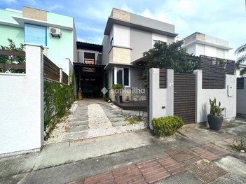 house em Rua Todas as Luas, Campeche - Florianópolis - SC