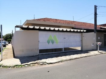 house em Rua Padre Salustio Rodrigues Machado, Vila Carmelo - Botucatu - SP