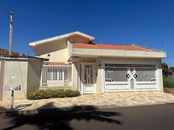 house em Rua Pacífico Nogueira, Jardim Continental - Guararapes - SP