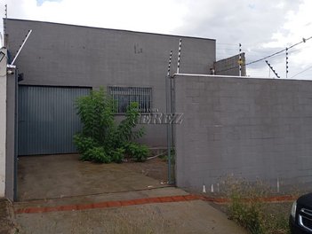 industrial em Rua José Garrido, Jardim Marissol - Londrina - PR
