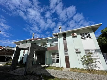 apartment em Rua Ernani Castro dos Santos, Canasvieiras - Florianópolis - SC