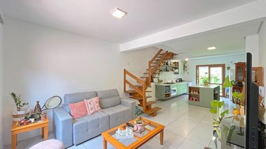 house em Rua Octávio de Souza, Nonoai - Porto Alegre - RS