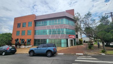 commercial_building em Avenida Antônio Carlos Couto de Barros, Vila Santa Rita (Sousas) - Campinas - SP