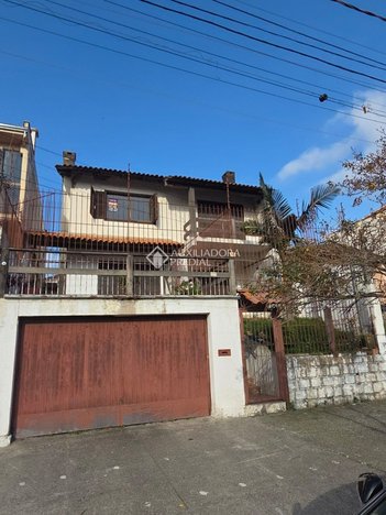 house em Rua Doutor Aurélio Py, Medianeira - Porto Alegre - RS