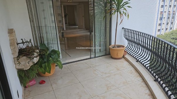 Cômodo Condomínio